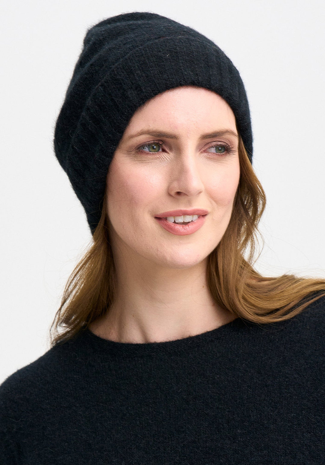 Unisex Merino Mink Slouchy Beanie Jet/Black 0606