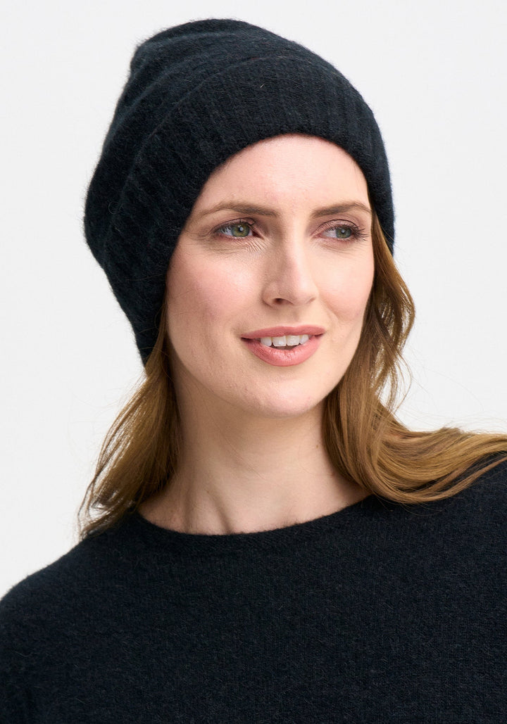 Unisex Merino Mink Slouchy Beanie Jet/Black 0606