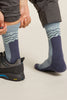 Mens Merino Hike+ Medium Crew Socks Across the Peaks Blue Ash/Graphite 0A578Z