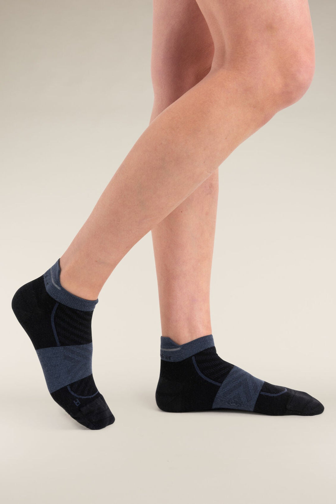 Womens  Merino Run+ Ultralight Micro Socks