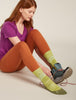 Womens Merino Hike+ Medium Crew Socks Across the Peaks Olive/Loden 0A578Y