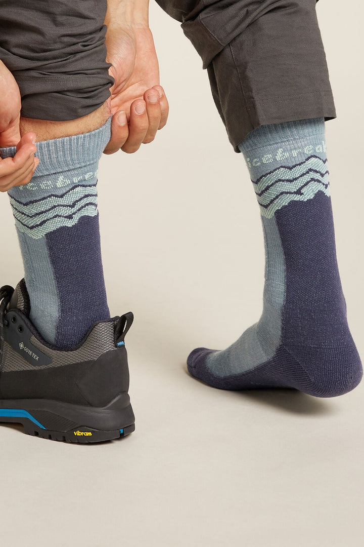 Mens Merino Hike+ Medium Crew Socks Across the Peaks Blue Ash/Graphite 0A578Z
