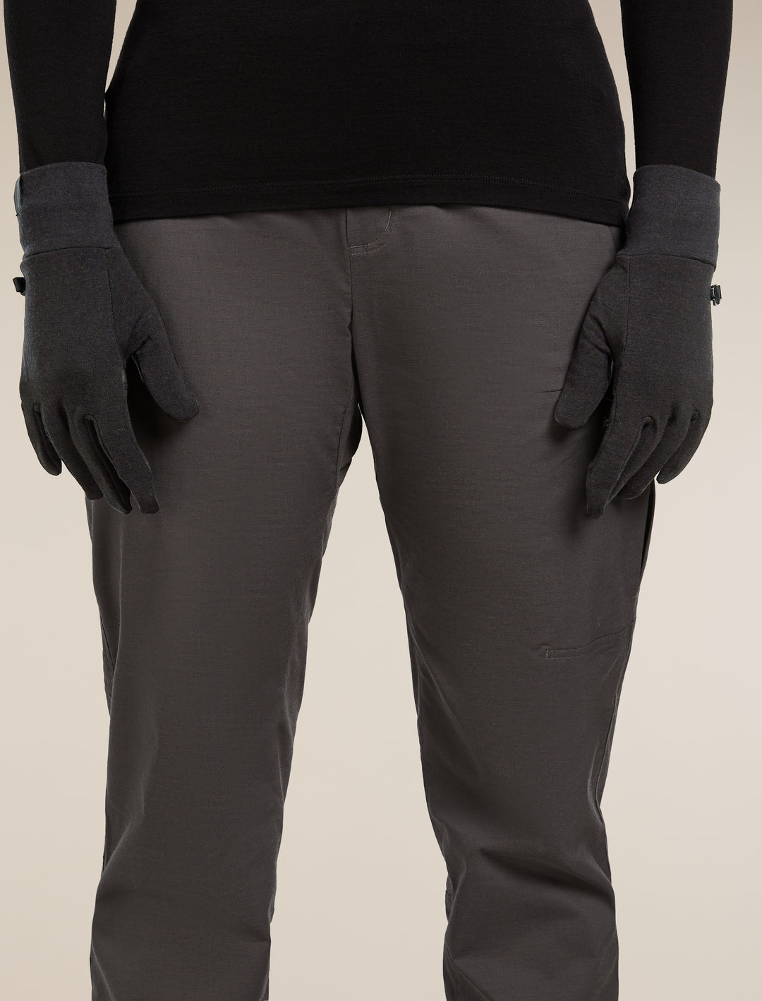 Adult Sierra Gloves Black 104829