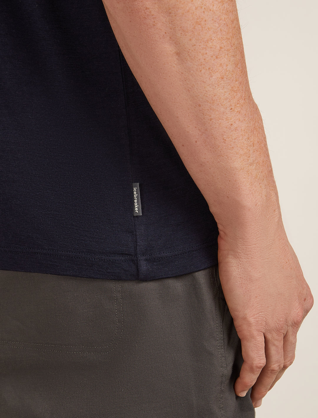 Mens Merino 150 Tech Lite SS Tee Mountain Pulse  Midnight Navy 0A57BY