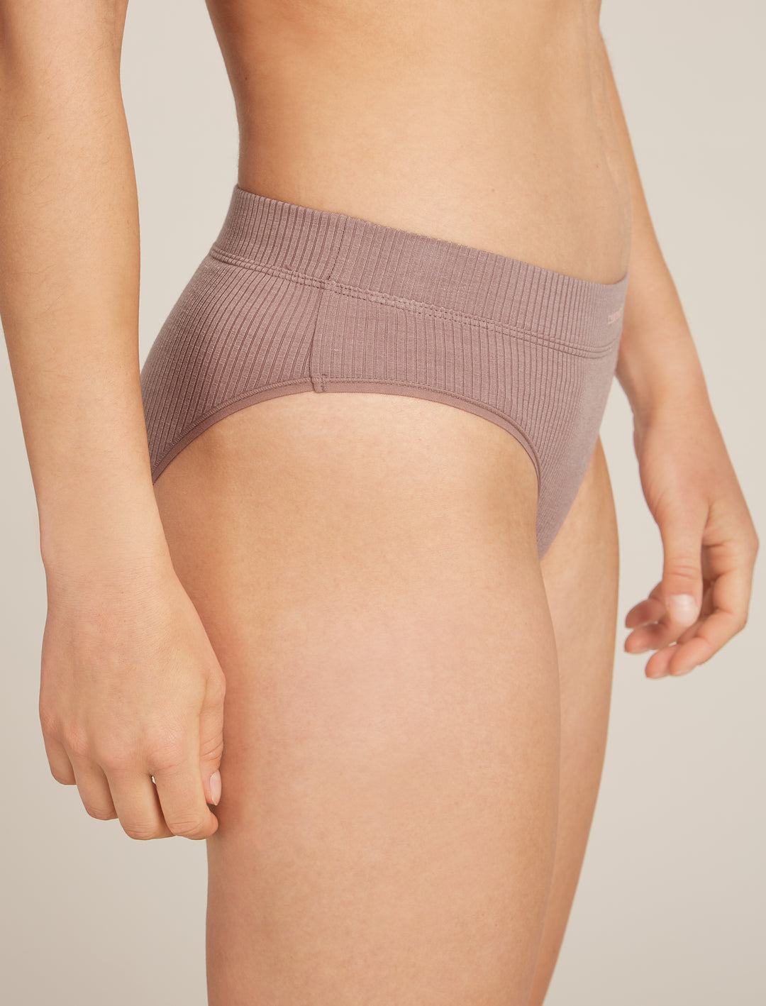 Womens Merino Blend Rib Lotus Hipster Summit 0A5778