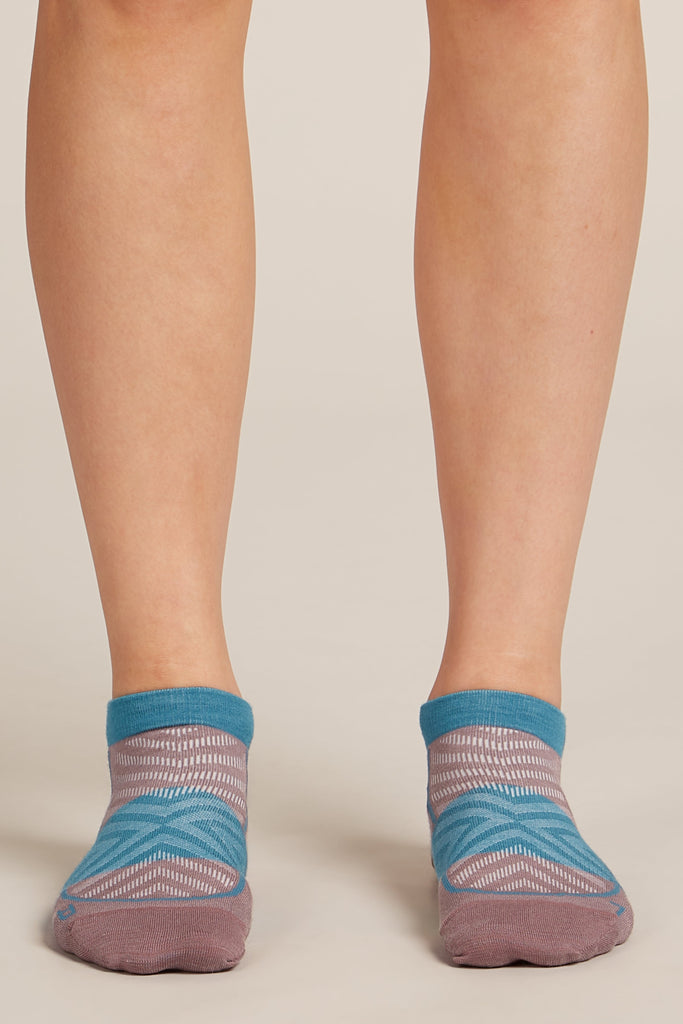 Womens  Merino Run+ Ultralight Micro Socks Summit/Topaz 0A56VJ