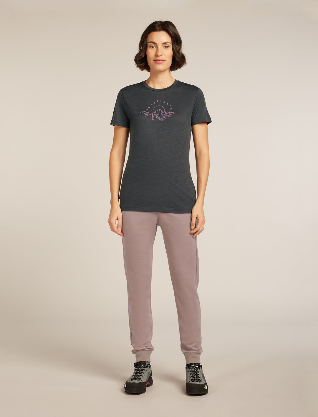 Womens Merino 150 Tech Lite S S T-Shirt Sunrise Summit Obsidian 0A576O