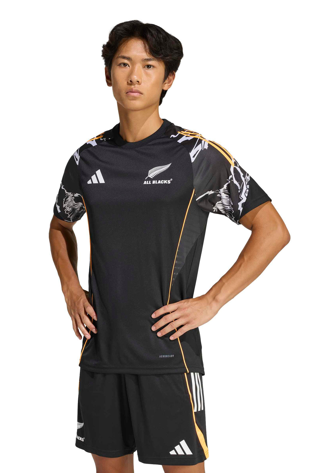 All Black Performance Tee JV9966