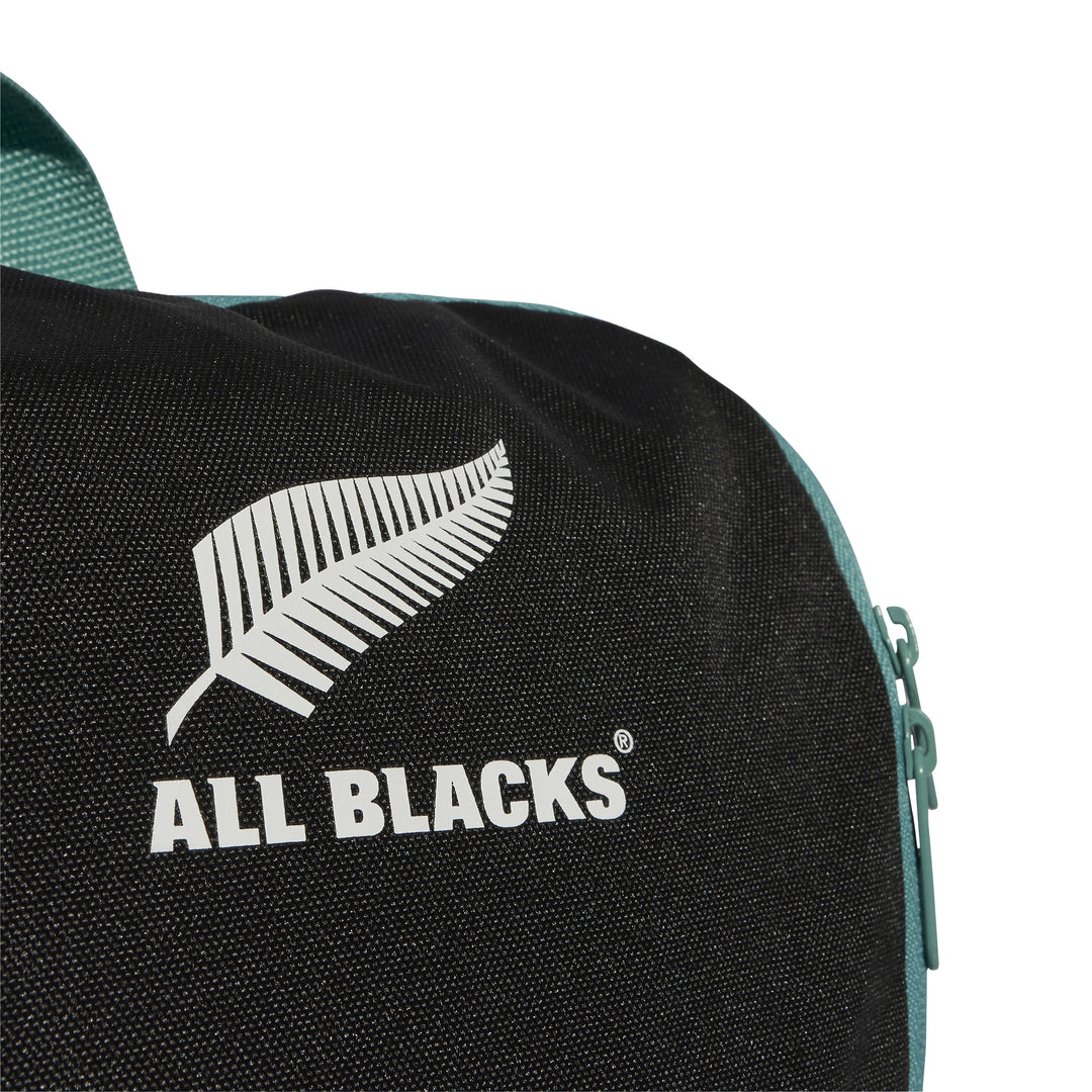 All Black Back Pack JW1465