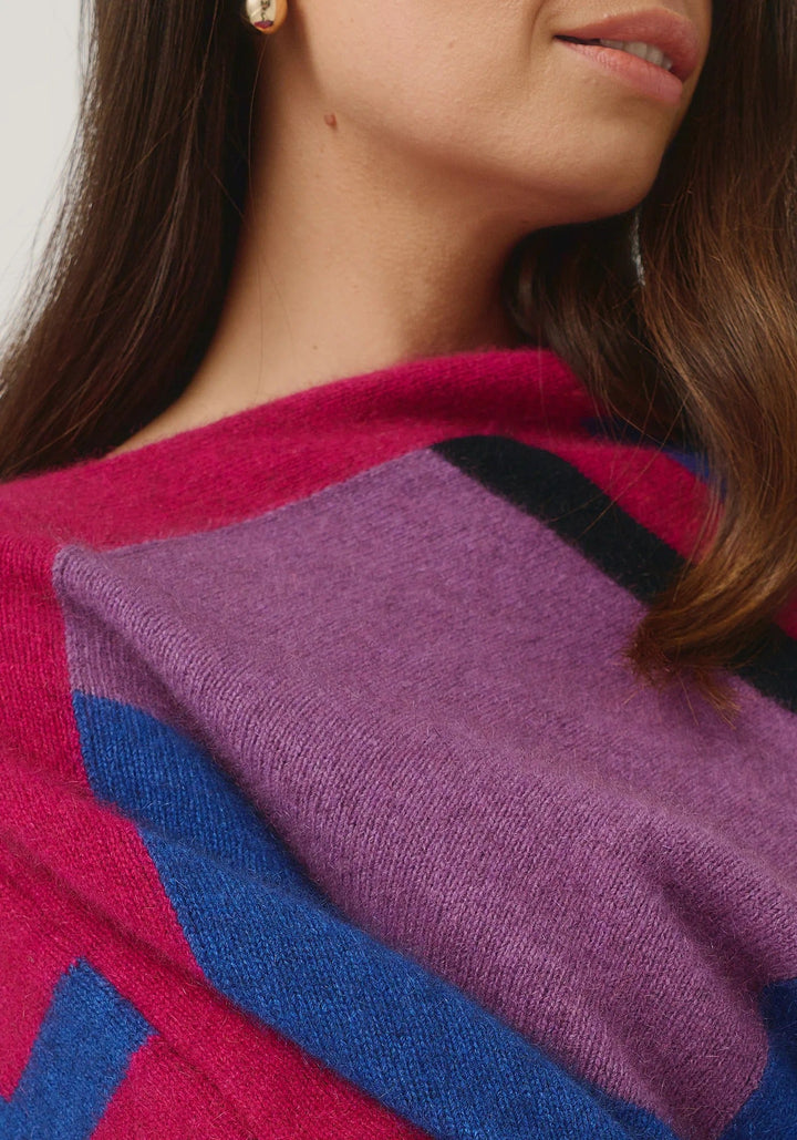 Womens Empress Poncho Dusty Blue/Lupin Multi 1677