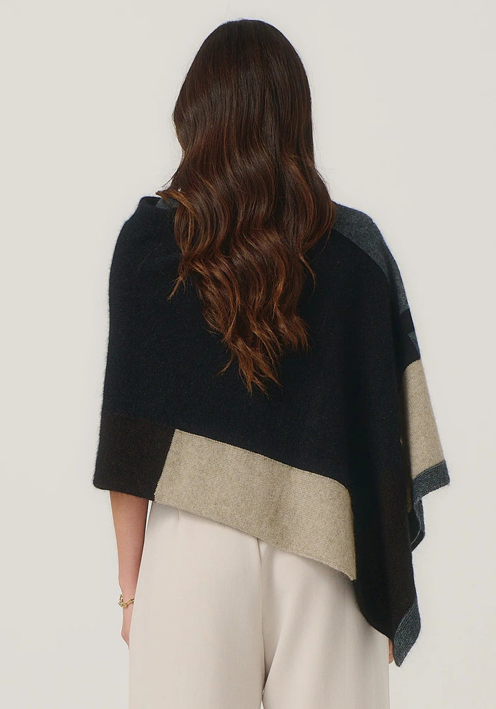 Womens Empress Poncho Jet/Slate Multi 1677