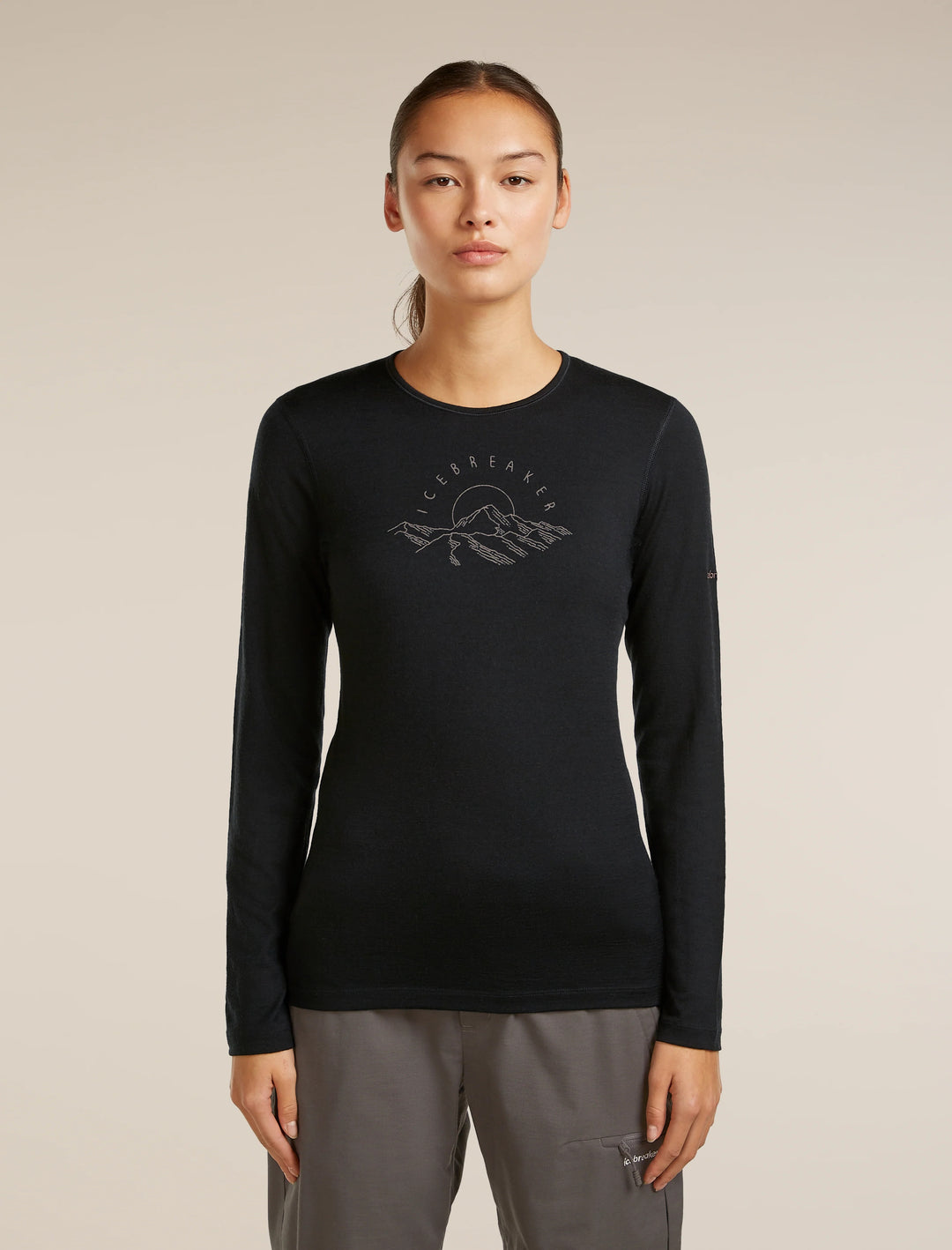 Womens Merino 200 Oasis Long Sleeve Crewe Sunrise Summit  Black  0A57GL