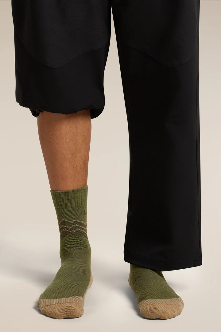 Mens Merino Hike+ Medium Crew Socks Across the Peaks Sphagnum/Cumin/Dark Loden 0A578Z