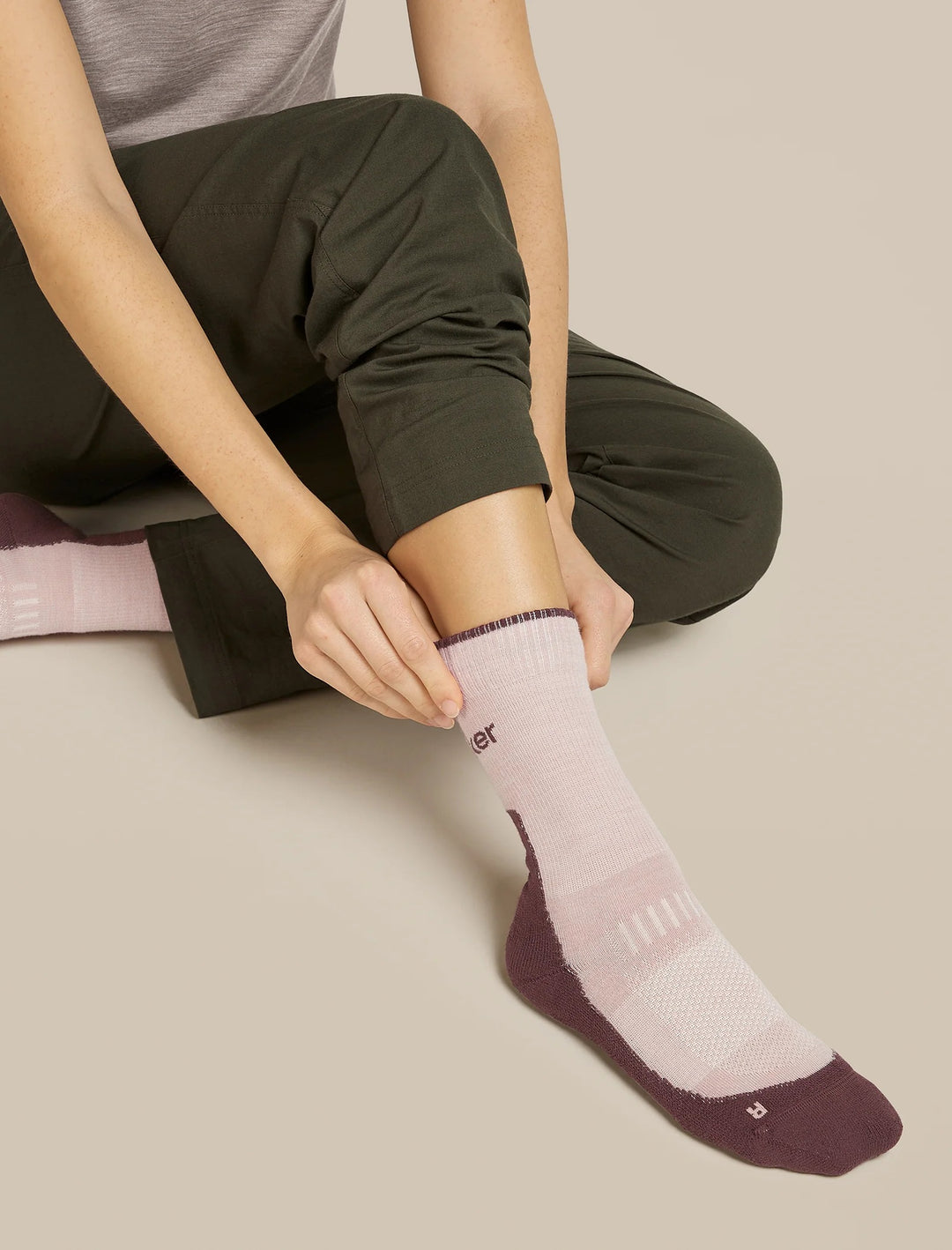 Womens Merino Hike+ Light Crew Socks Pink quartz/Java  0A578K