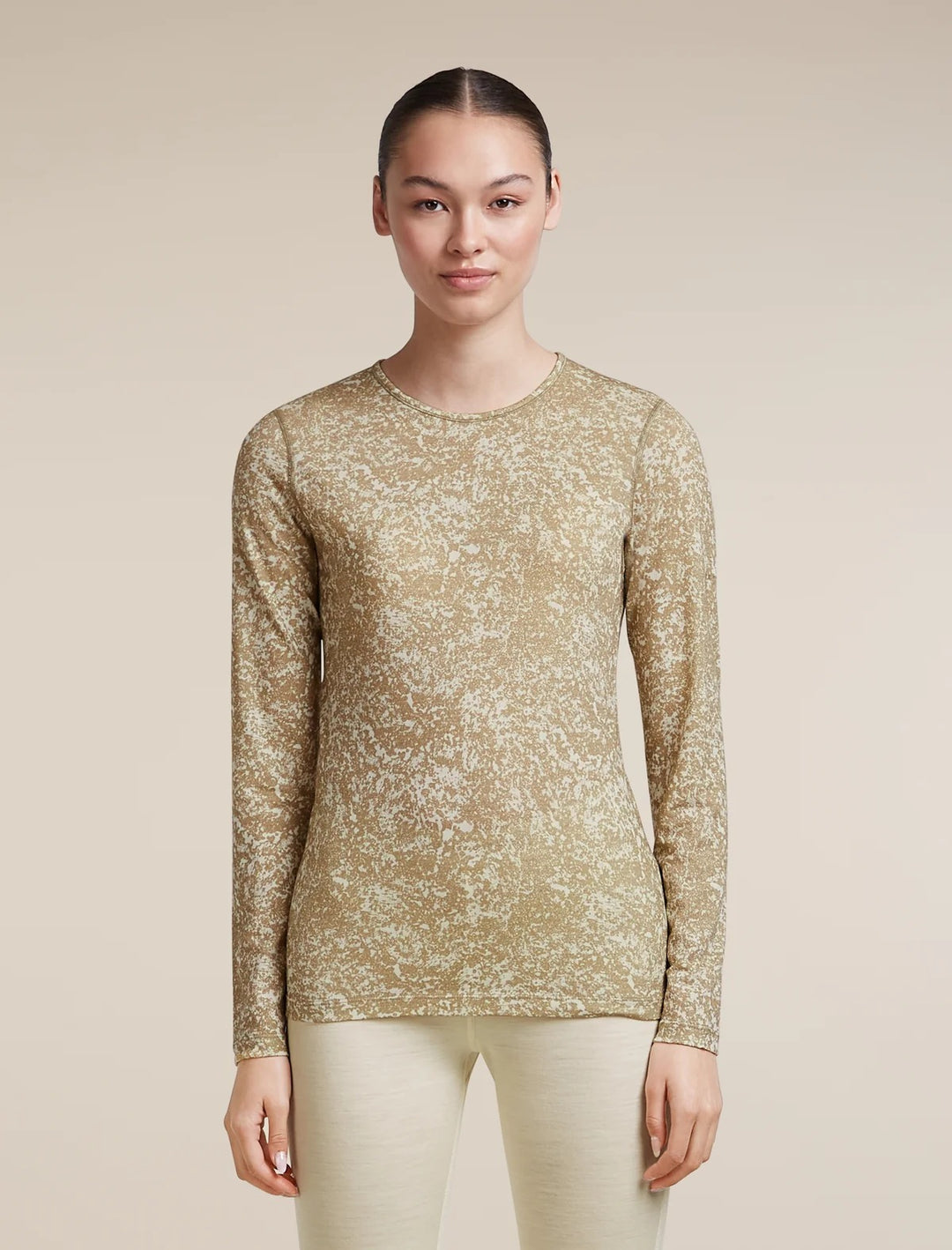 Womens Merino 200 Oasis Long Sleeve Crewe Moss Bloom   Cumin/Undyed/Aop 0A57J1
