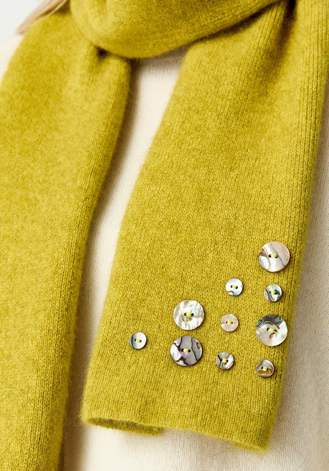 Womens Shell Scarf Golden Pearl 0668