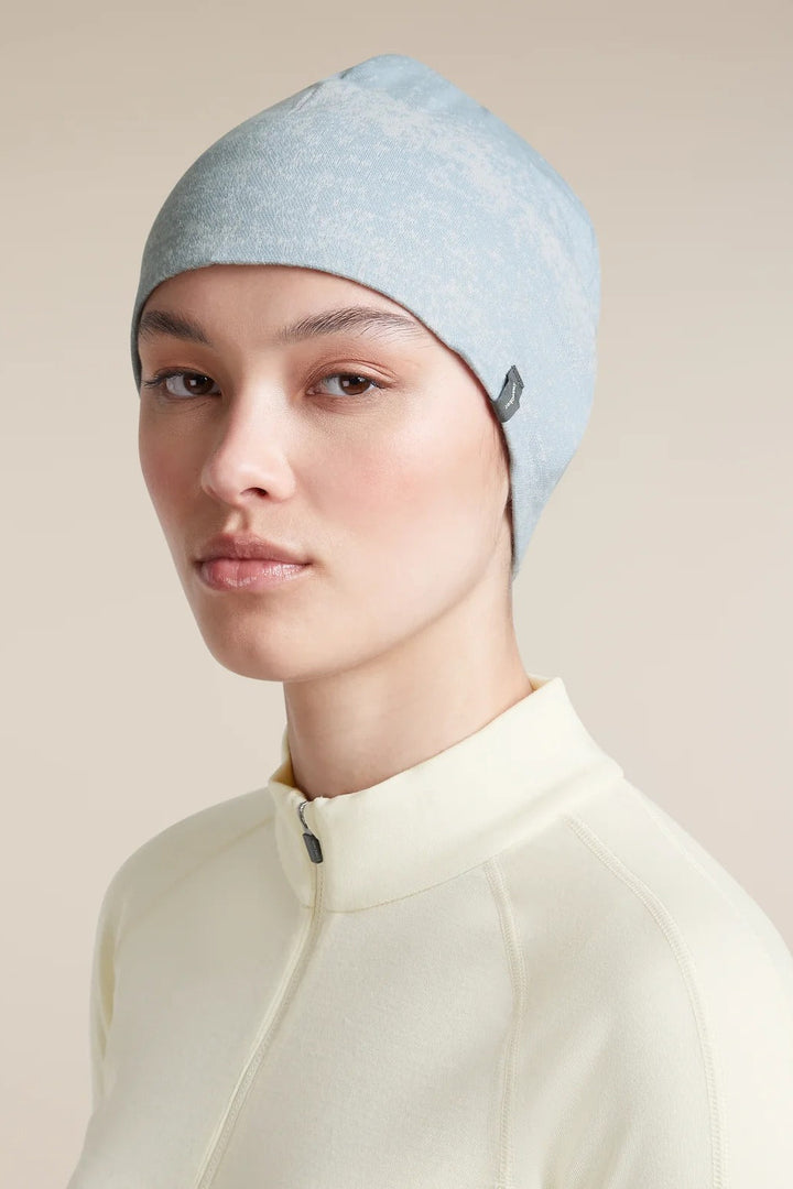 Adult Unisex Merino 260 Oasis Vertex Reversible Beanie Chillwave  Snow/Zinc Blue 0A57I3
