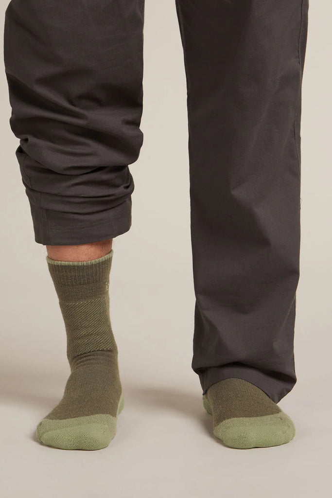 Mens Merino Hike+ Medium Crew Socks Loden/Lichen 0A578M