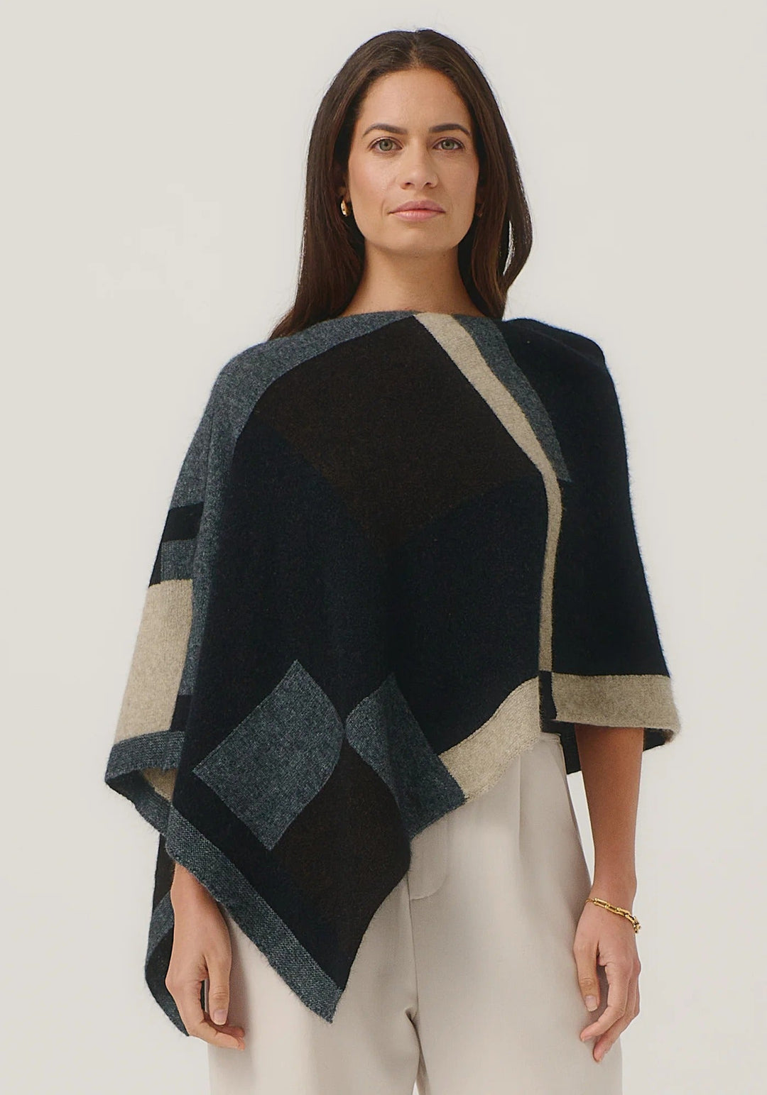 Womens Empress Poncho Jet/Slate Multi 1677