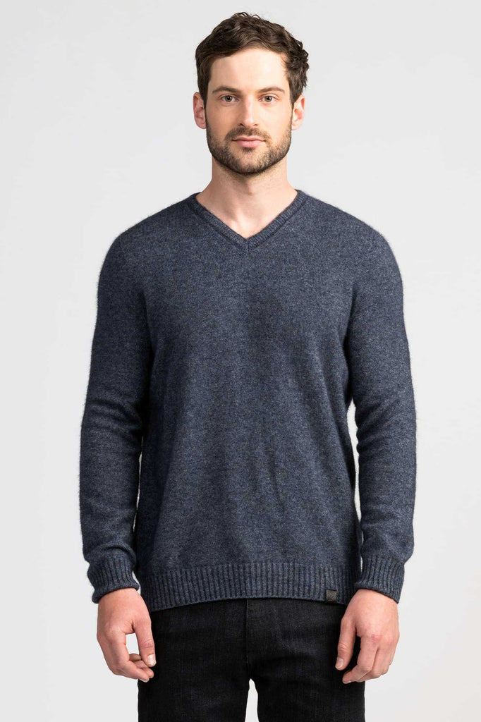Mens Classic V Sweater River 1968